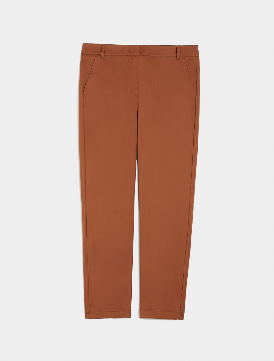 Semi-fitted trousers Semi-fitted trousers