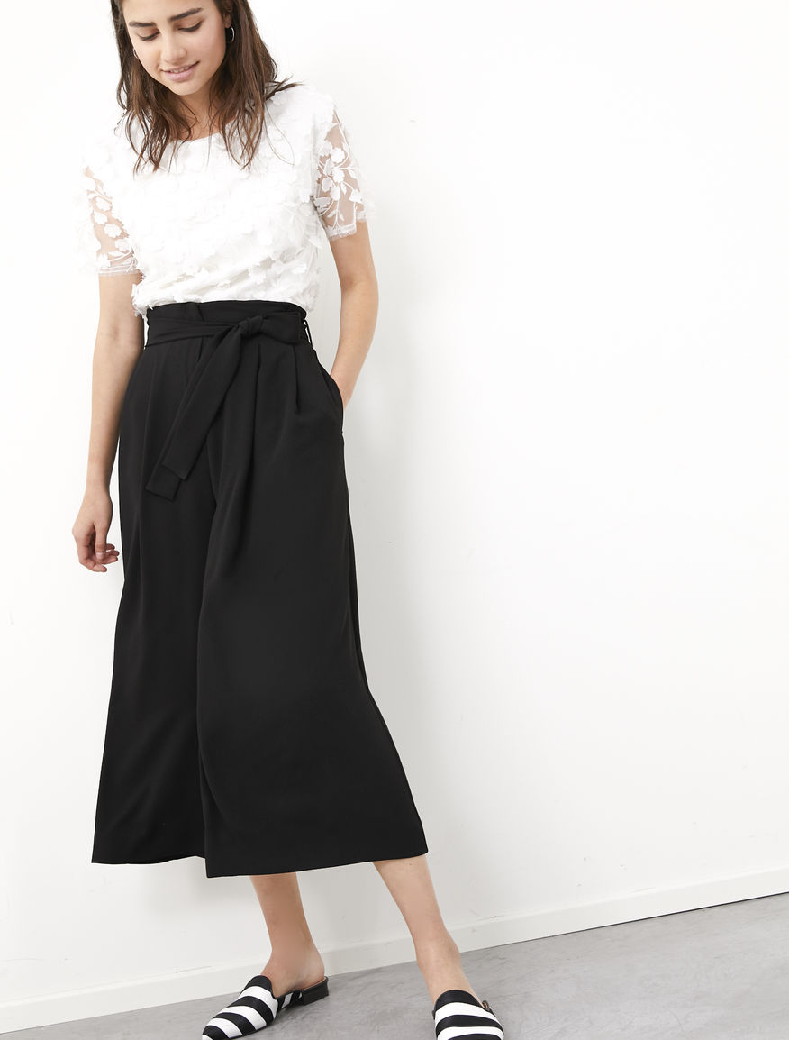 Pantaloni cropped Pantaloni cropped