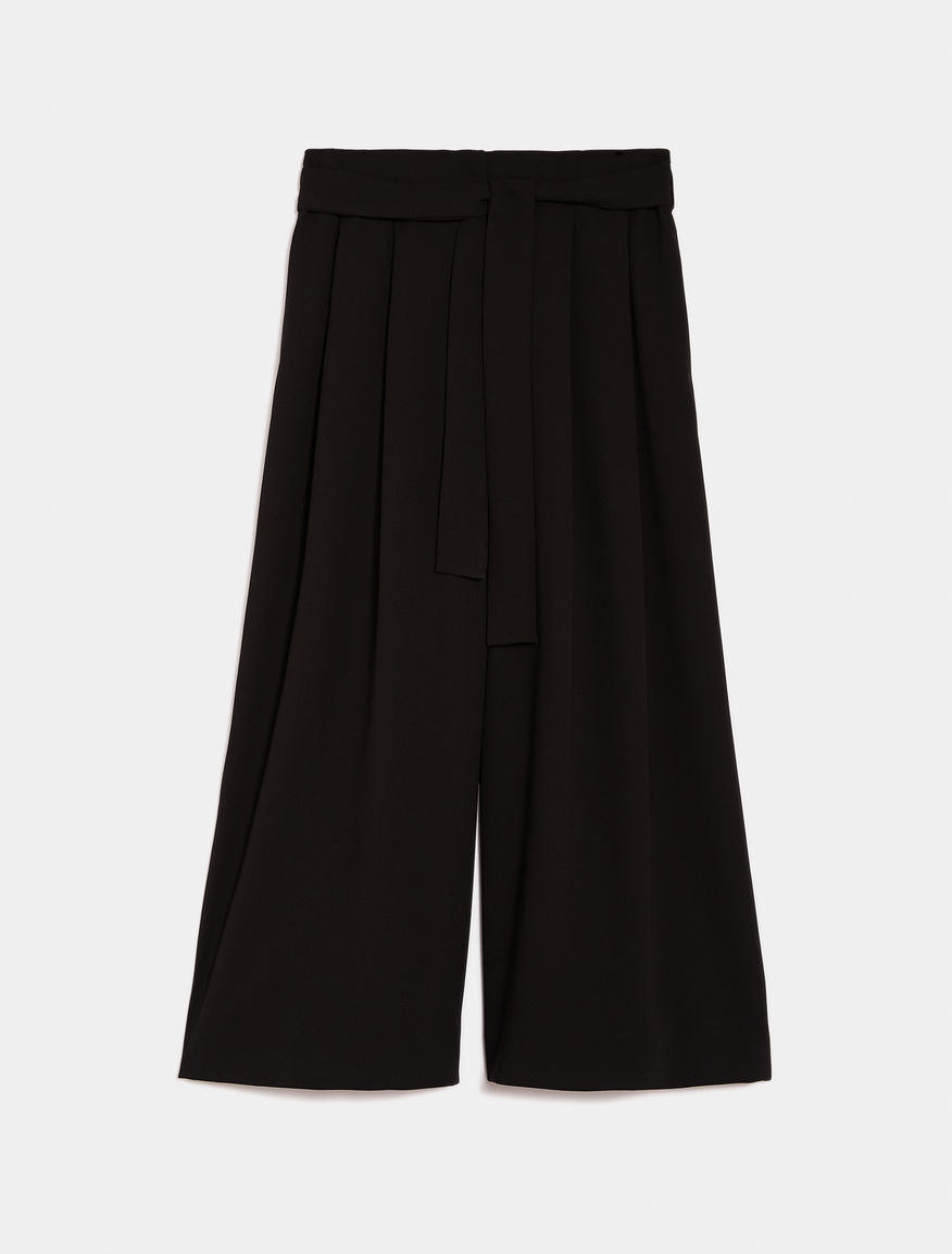 Pantaloni cropped Pantaloni cropped