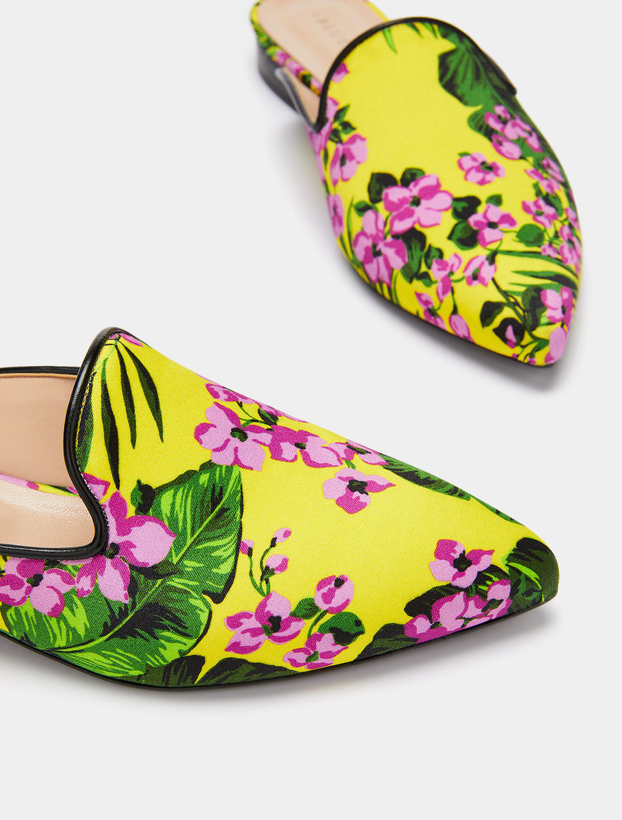 Printed sabot sandals Printed sabot sandals