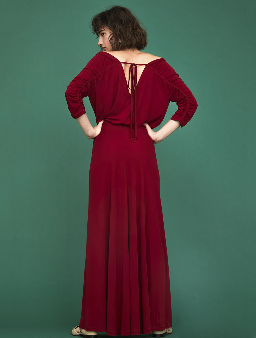 Dress with slit Dress with slit