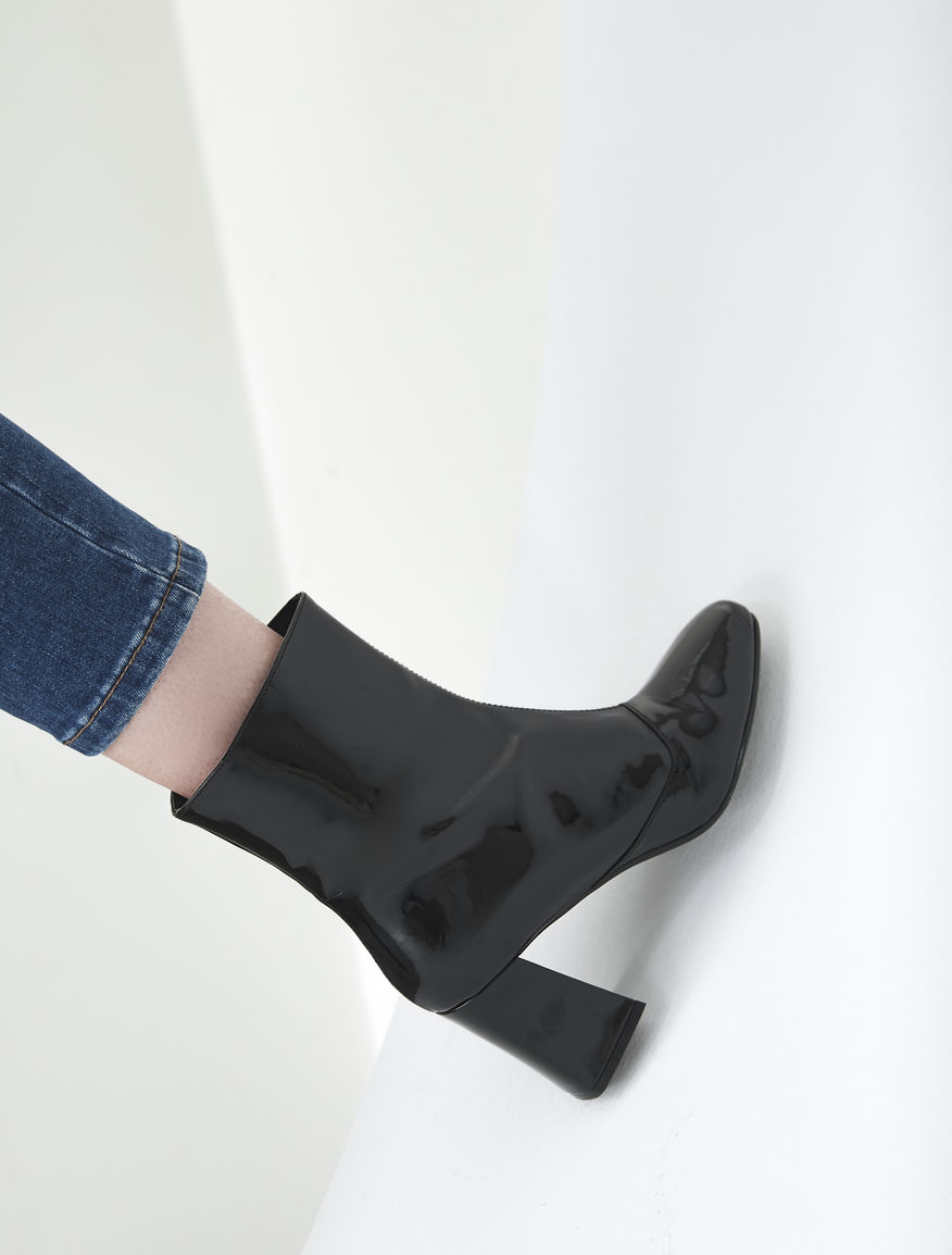Patent leather half boots Patent leather half boots