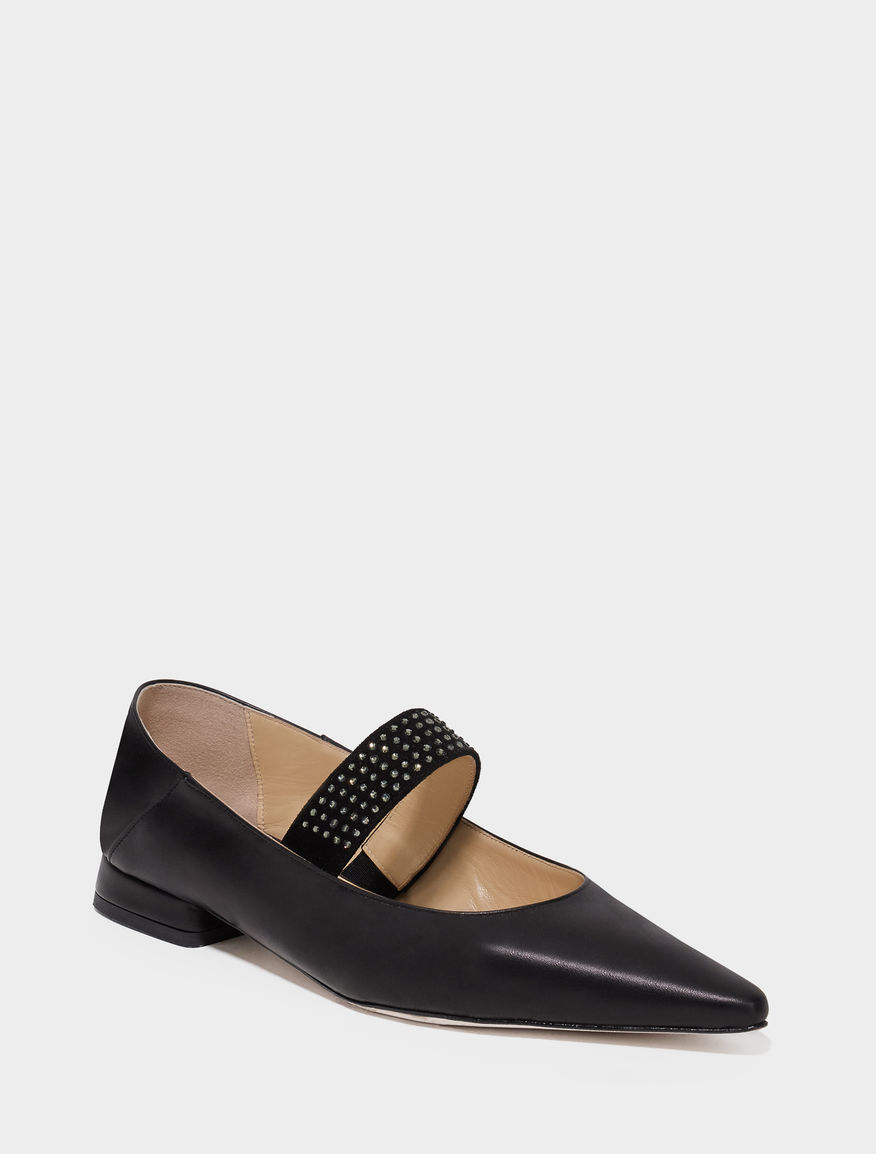 Pointed toe ballet flats Pointed toe ballet flats