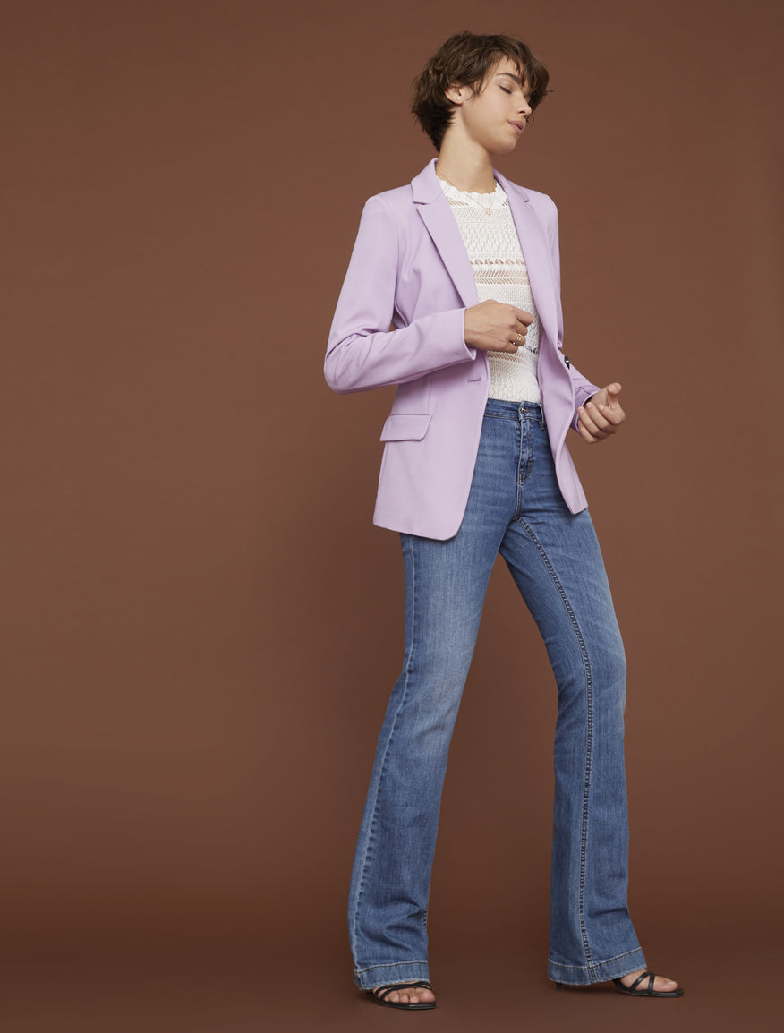 Semi-fitted blazer Semi-fitted blazer