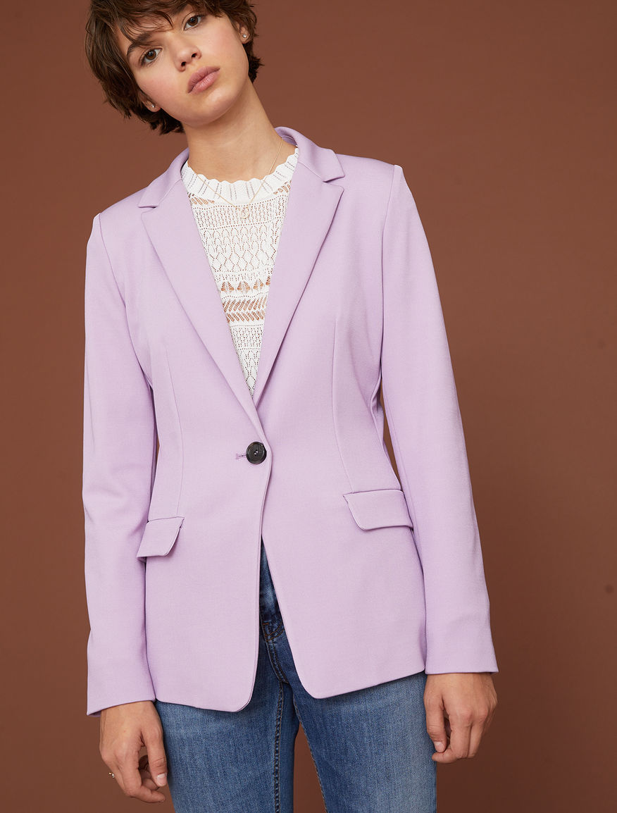 Semi-fitted blazer Semi-fitted blazer