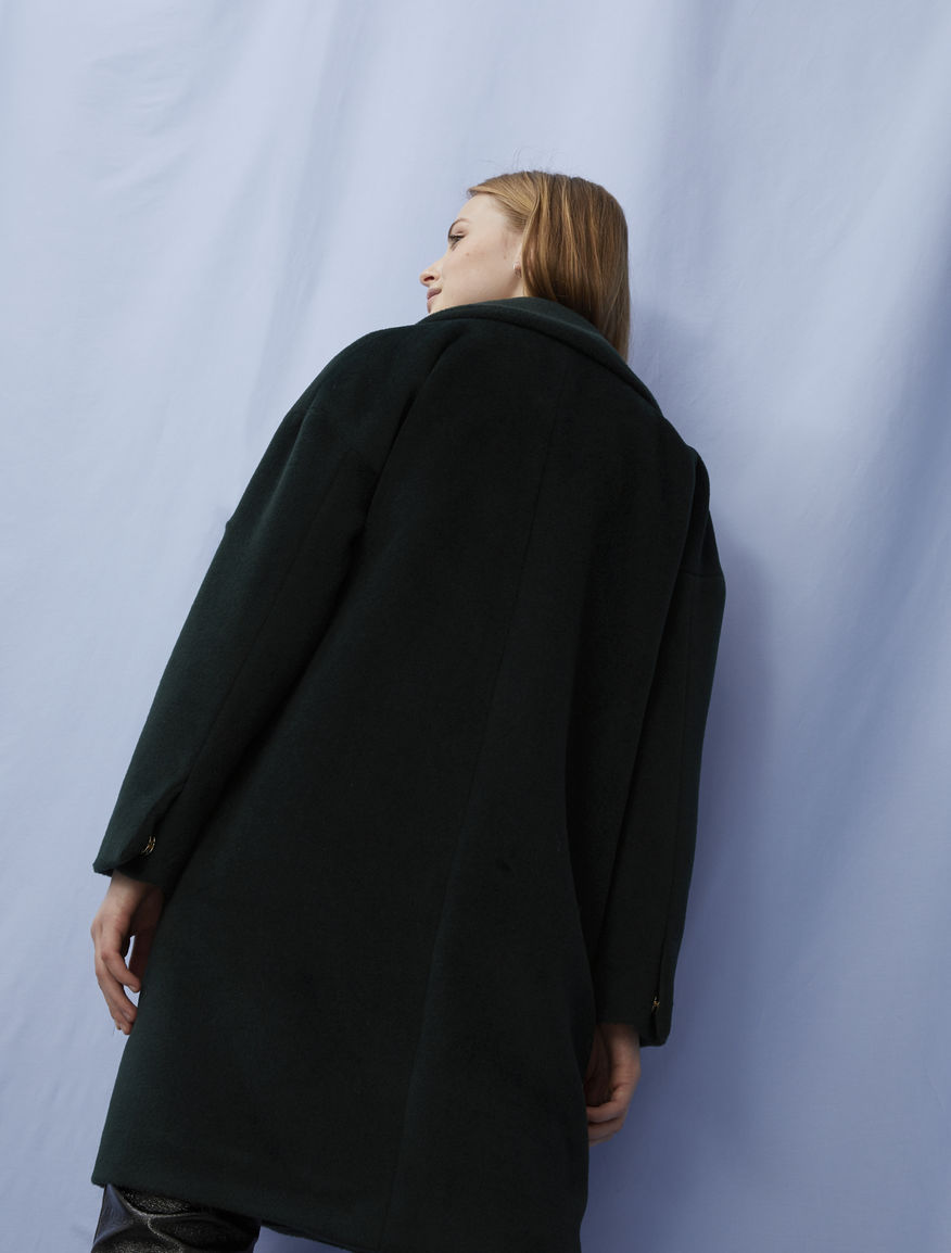 Egg-shaped coat Egg-shaped coat