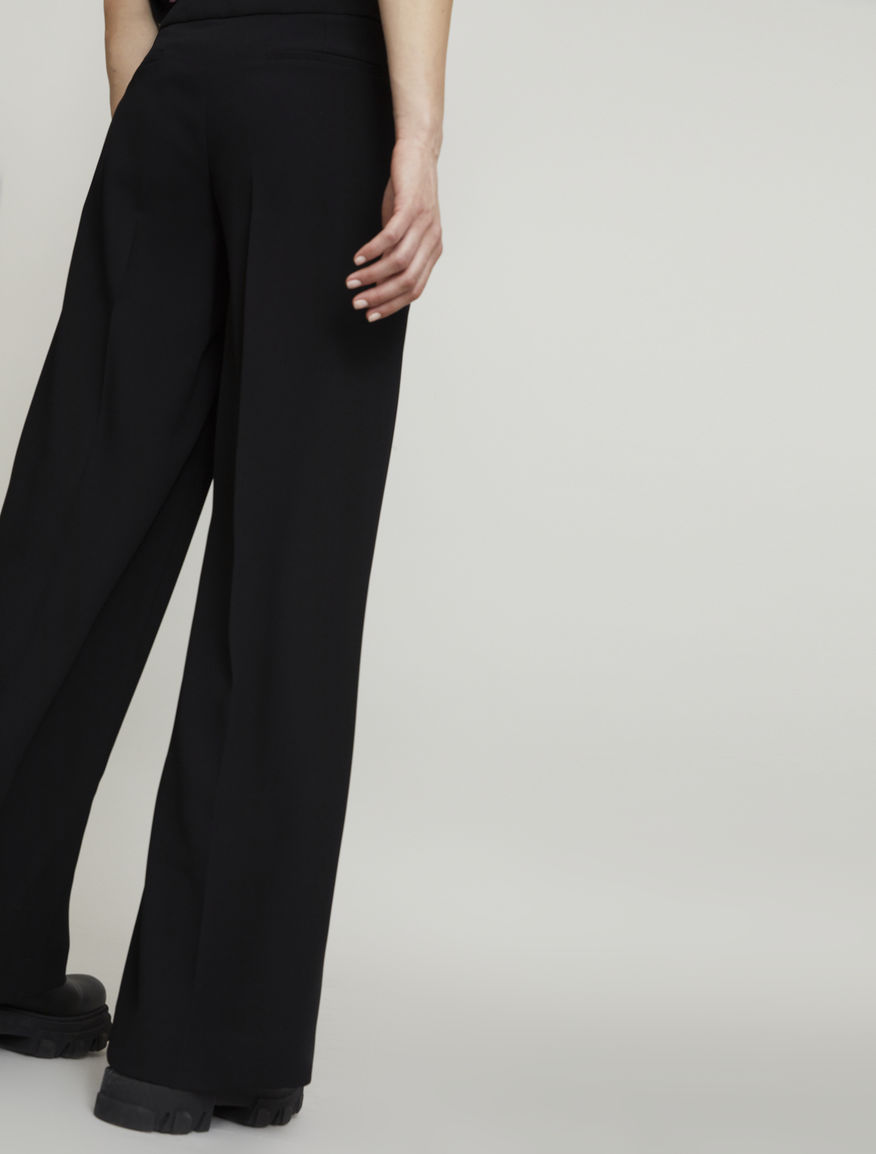 Pantaloni ampi Pantaloni ampi