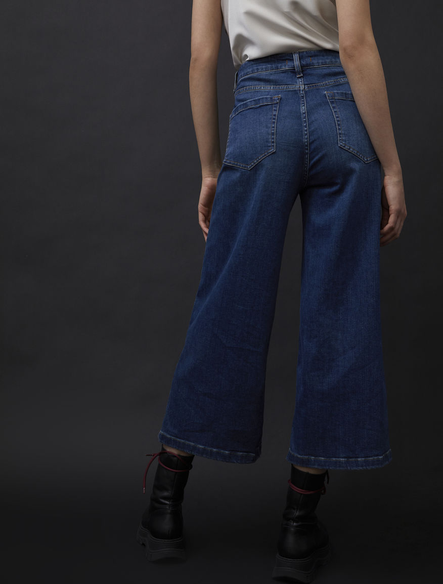 Wide-leg jeans Wide-leg jeans