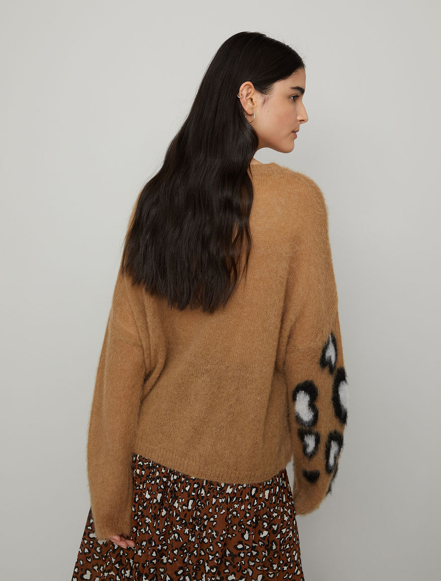 Loose fitting jumper Loose fitting jumper