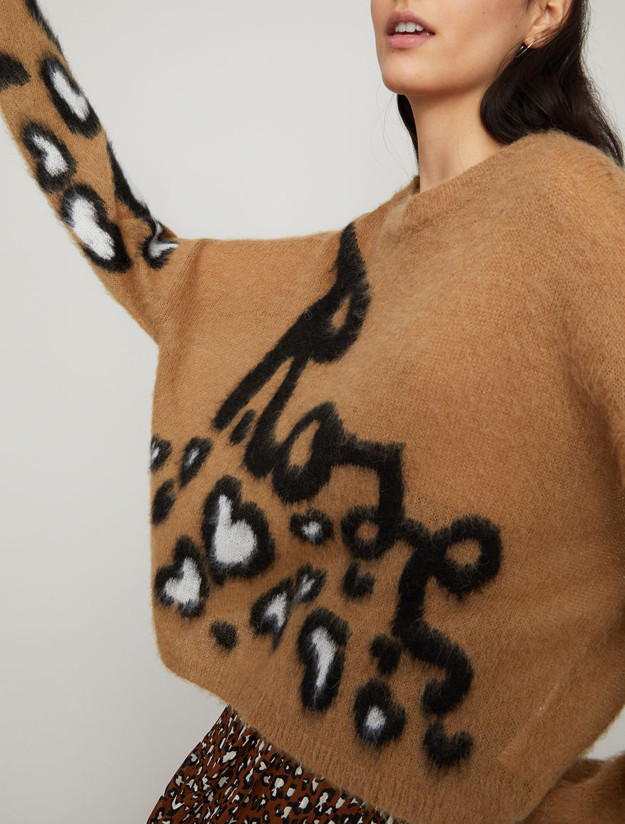 Loose fitting jumper Loose fitting jumper
