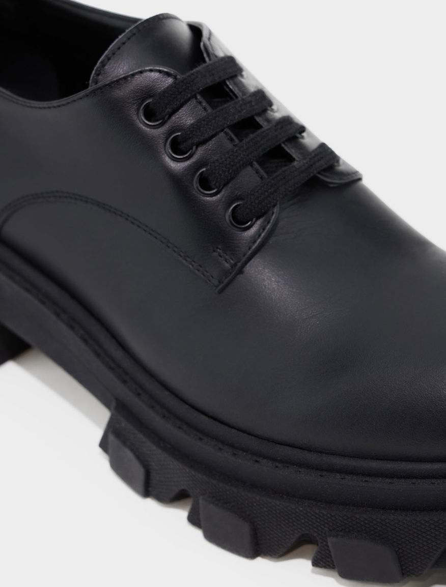 Leather shoes Leather shoes