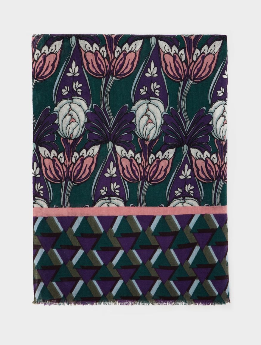 Printed scarf Printed scarf