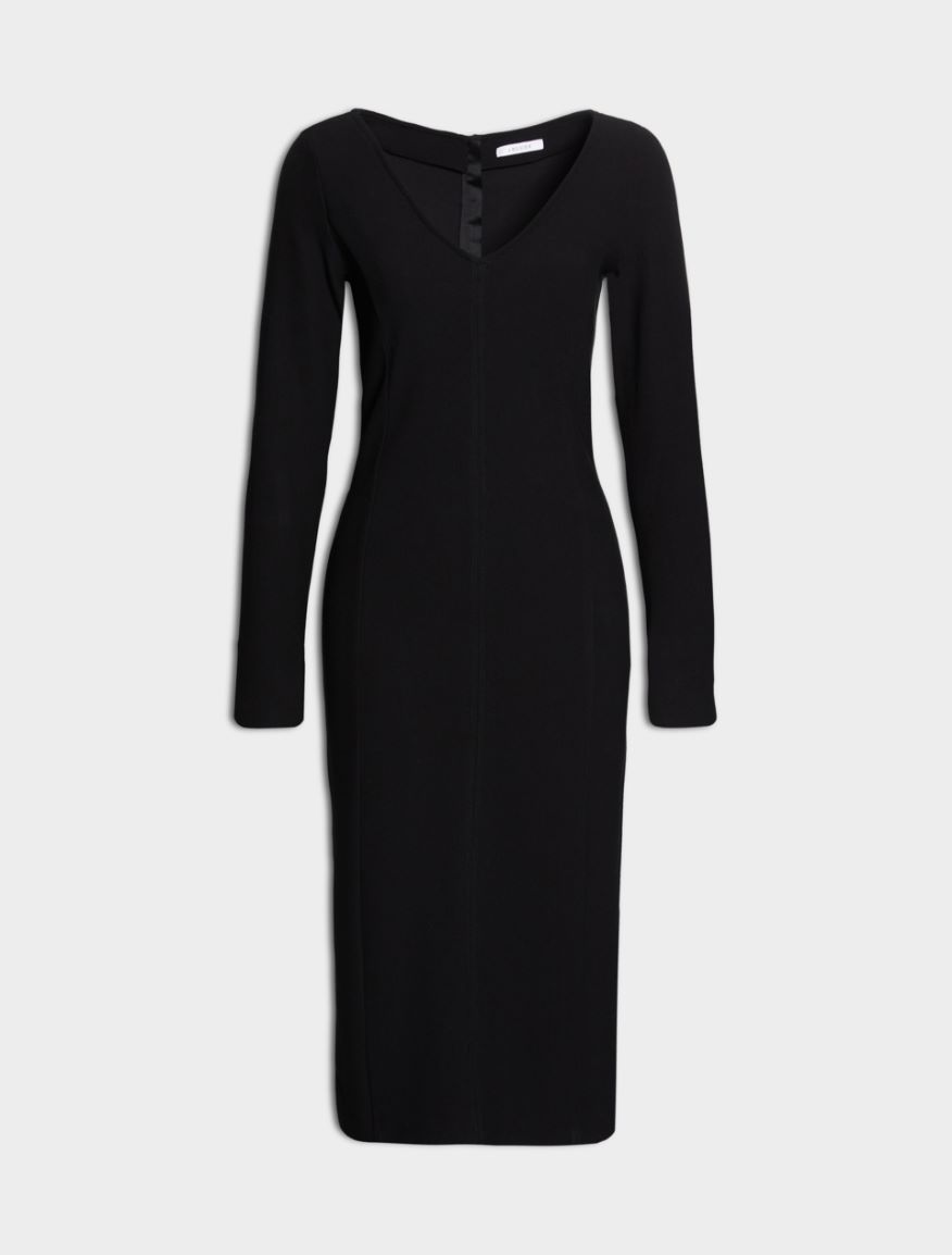 Semi-fitted dress Semi-fitted dress