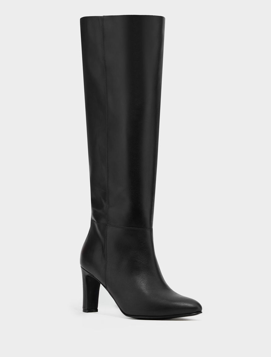 Leather boots Leather boots