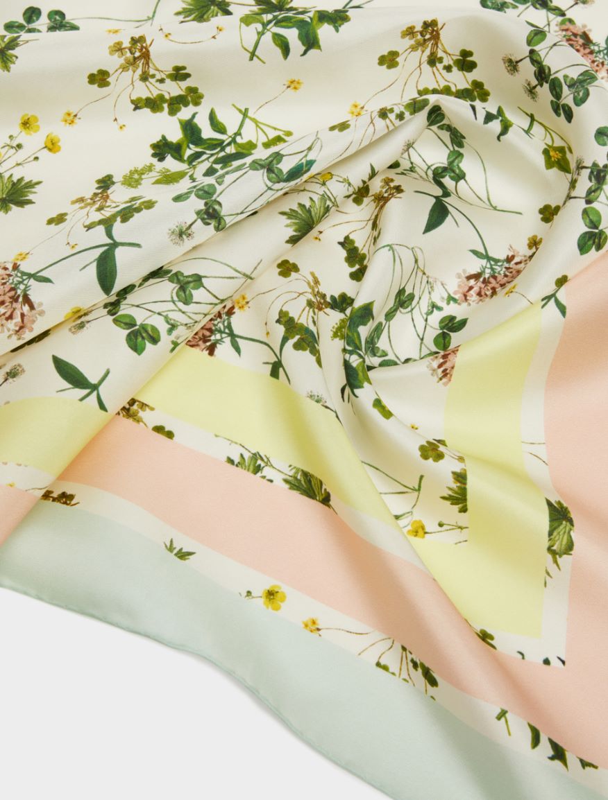 Foulard in seta Foulard in seta