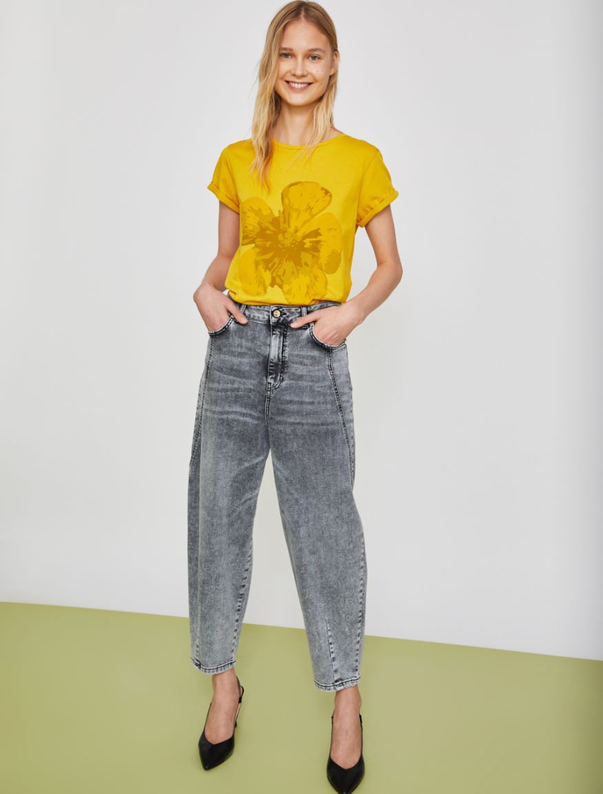 Relaxed-fit T-shirt Relaxed-fit T-shirt