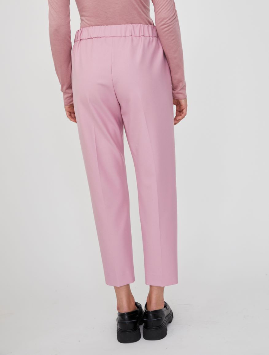 Semi-fitted trousers Semi-fitted trousers