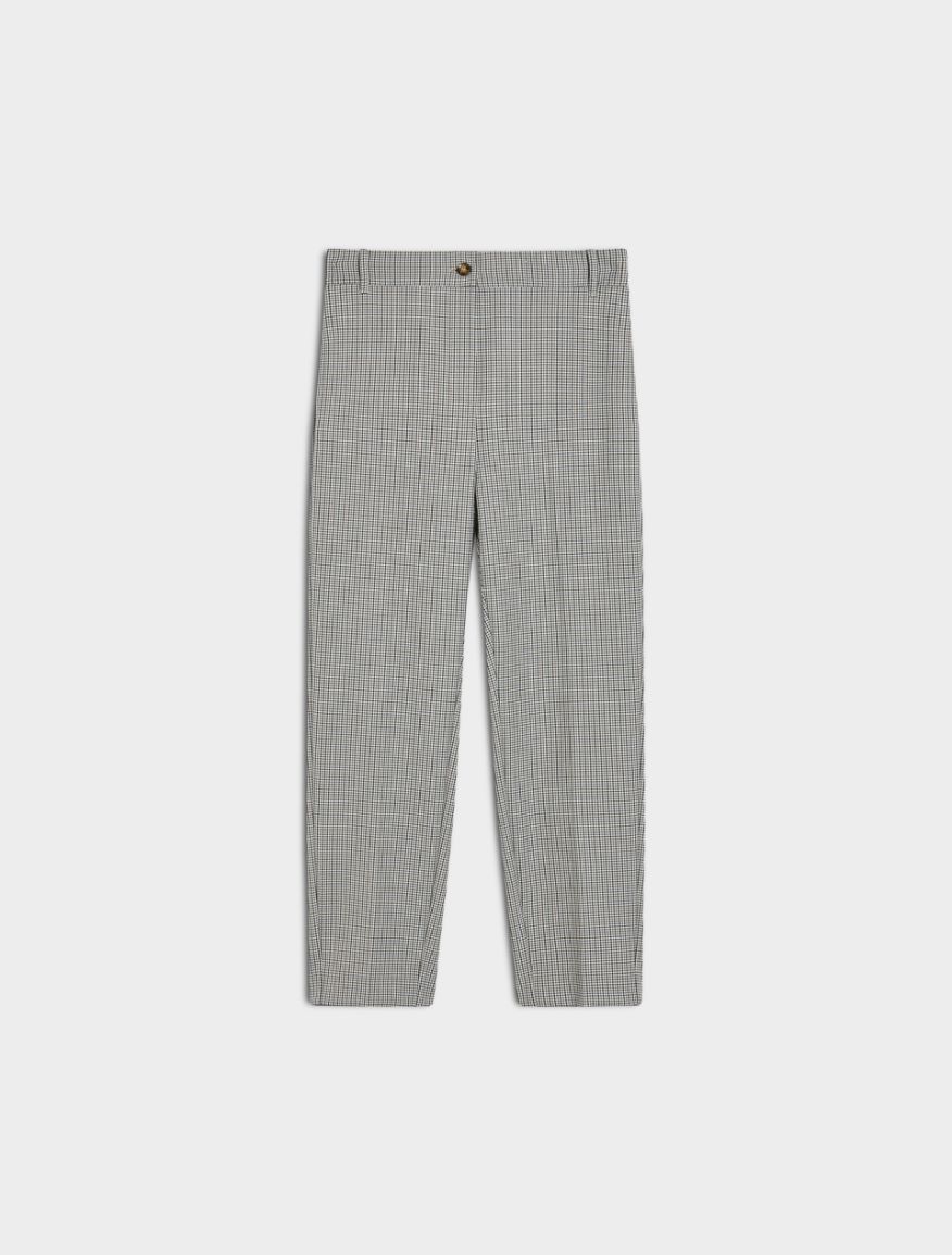 Semi-fitted trousers Semi-fitted trousers