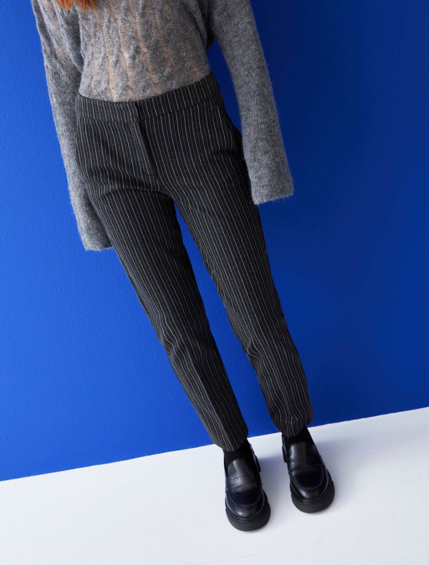 Semi-fitted trousers Semi-fitted trousers