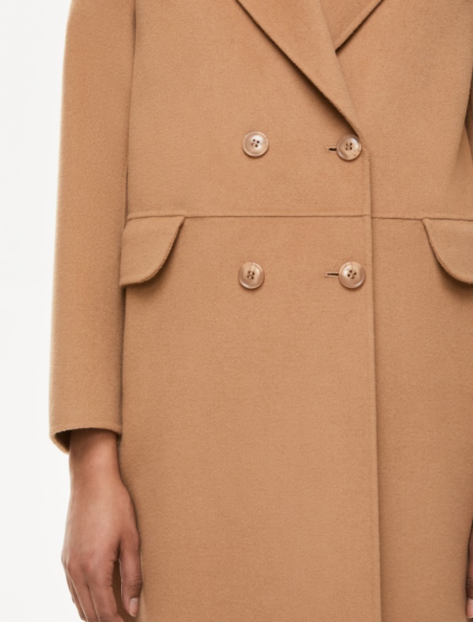 Egg-shaped coat - 