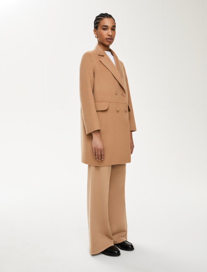 Egg-shaped coat - 