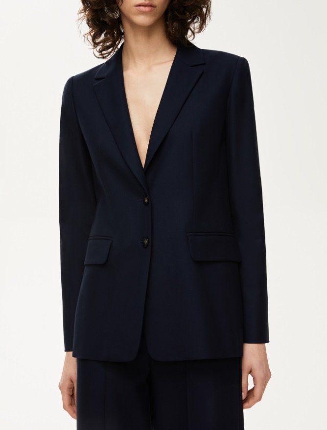 Figure-skimming blazer - 