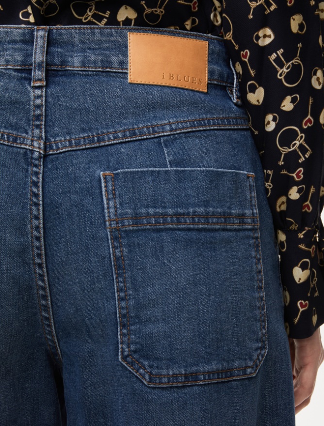 Carrot-fit jeans - 