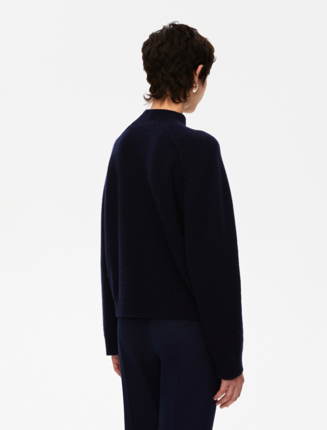 Straight-fit sweater - 