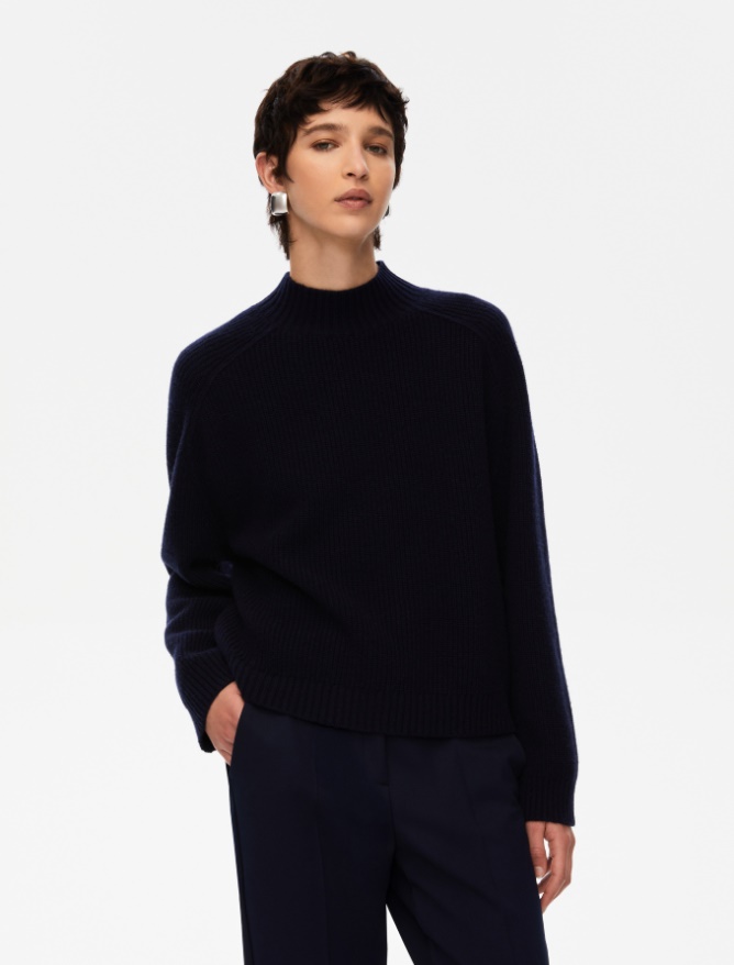 Straight-fit sweater - 
