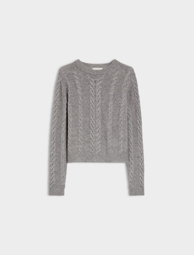 Cable-knit sweater -