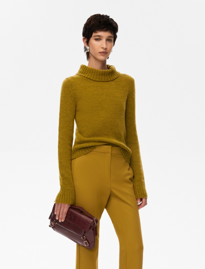 High-neck sweater - 