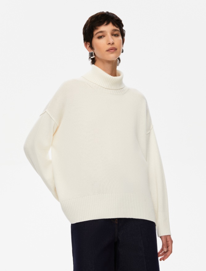 Oversized polo-neck sweater - 
