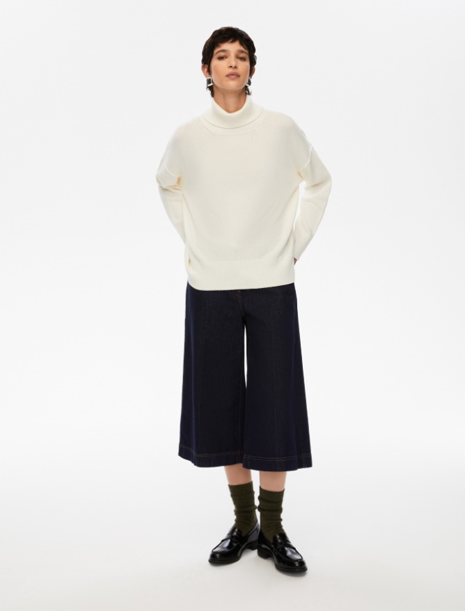 Oversized polo-neck sweater - 