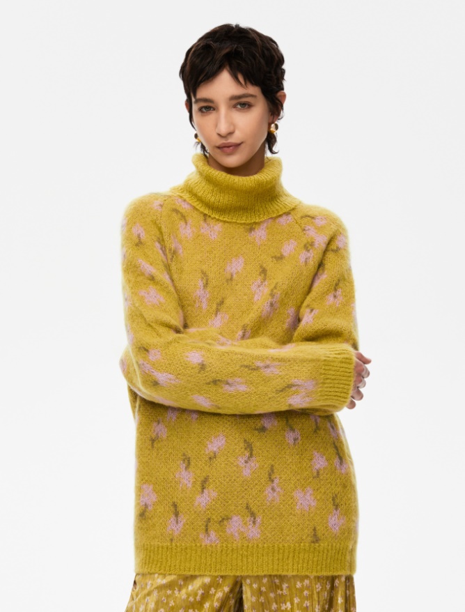 High-neck sweater - 