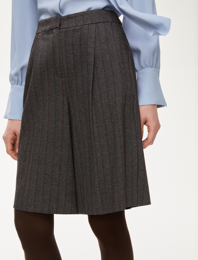 Relaxed-fit Bermuda shorts - 