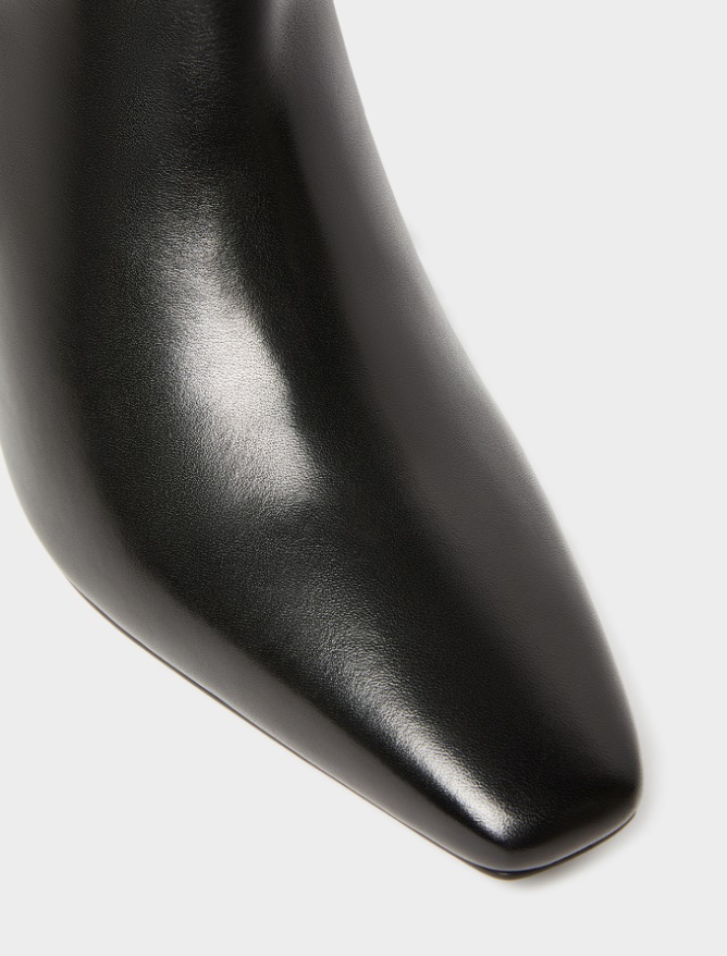 Kitten-heel boots - 