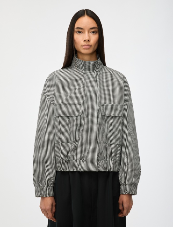 Short bomber jacket - 