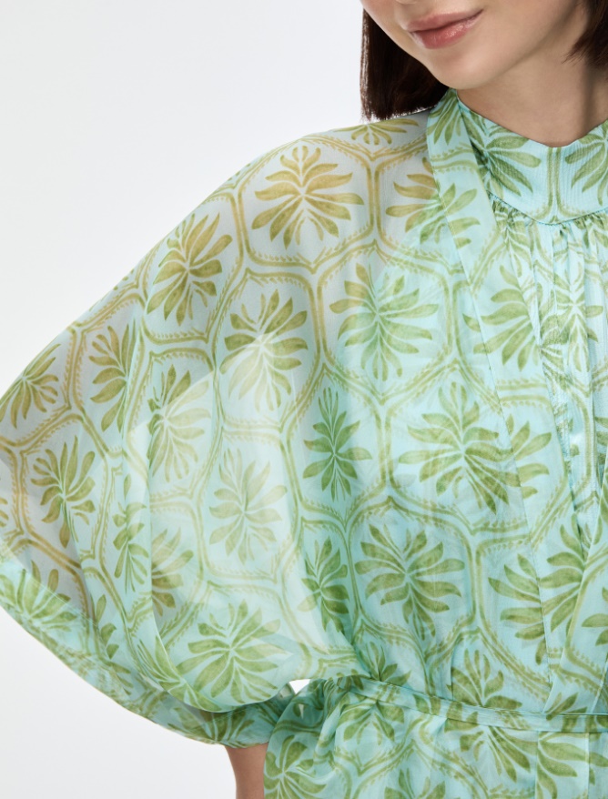 Loose-fit silk-blend blouse - 