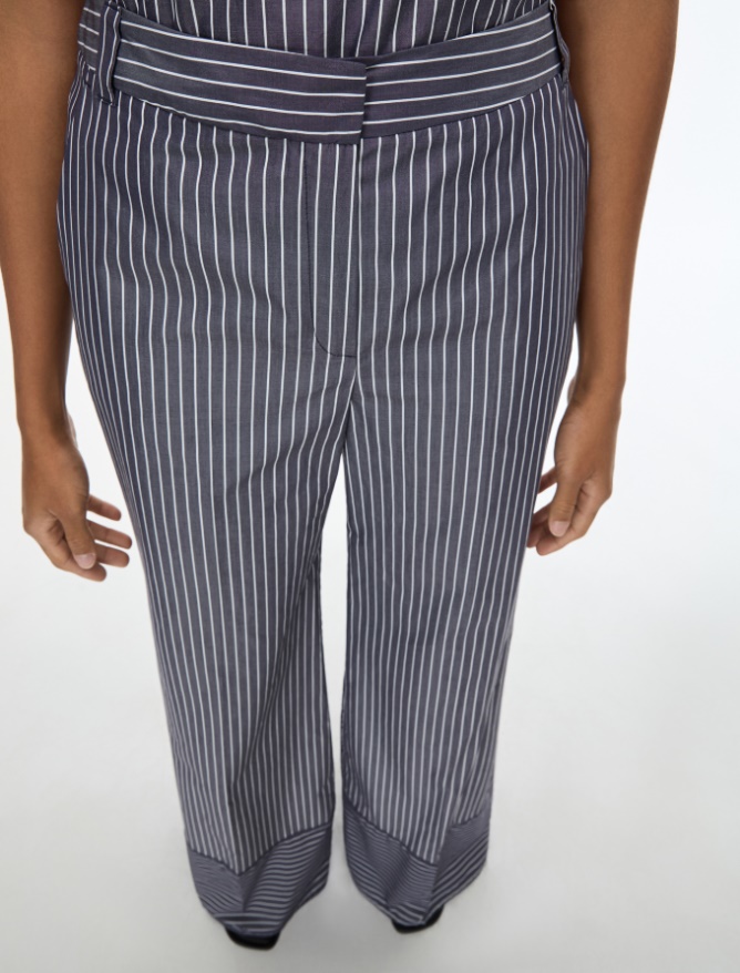 Wide-leg trousers - 