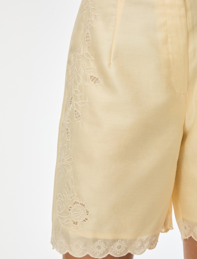 Embroidered Bermuda shorts - 