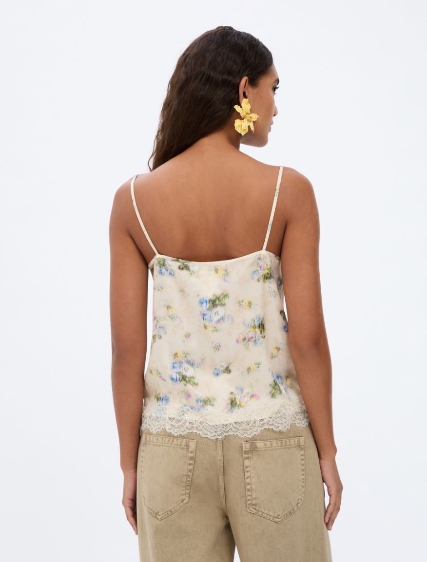 Figure-skimming top - CREAM - Iblues - 2