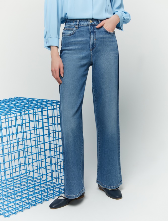 Wide-leg jeans - 