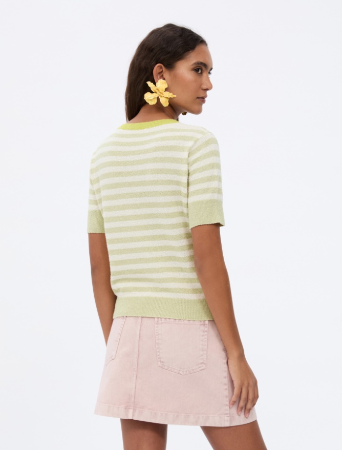 Semi-fitted sweater - 