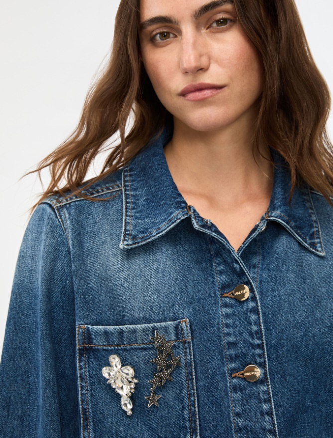 Set of metal brooches - 