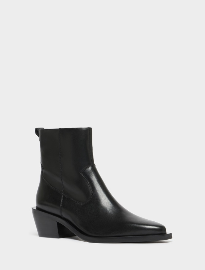 Cowboy boots - 