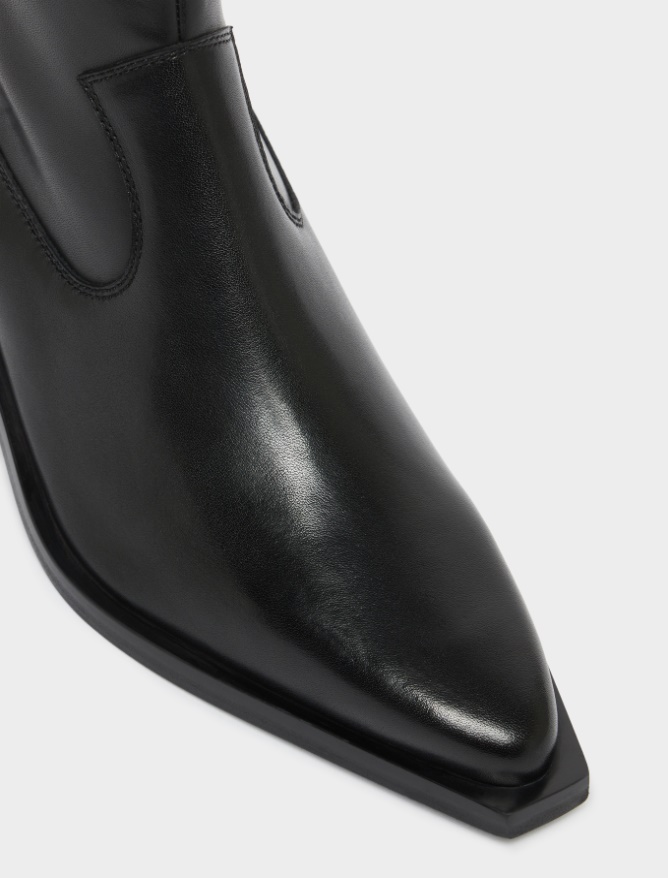 Cowboy boots - 