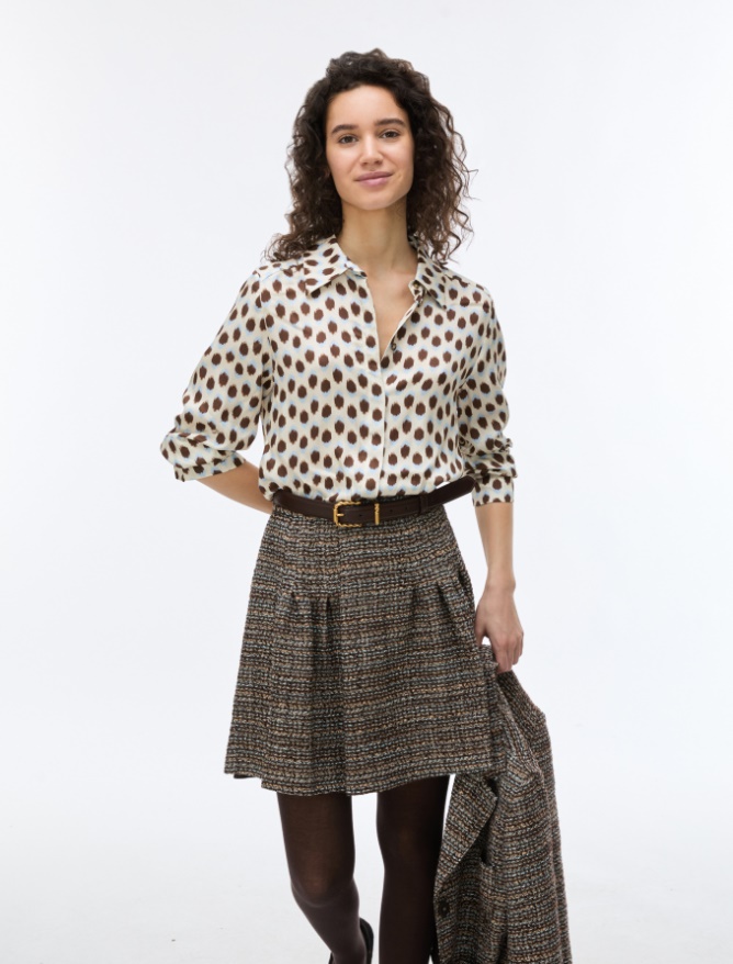 Figure-skimming shirt - 